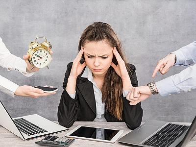 Google Photos logo on gradient background