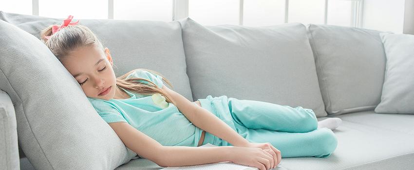 Zdrowy sen dziecka – jak zadbać o wieczorną rutynę i spokojną noc?